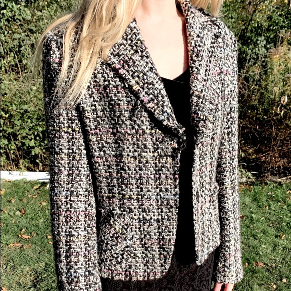 Black wool tweed blazer with fringes at collar trim line & outer pockets US 10 - Picture 3 of 16